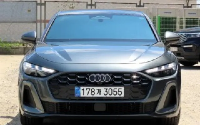 수원중고차구매 A5 (B10) 40 TFSI 콰트로 S-라인 매물 사진 7 - 2025/12 7,454km