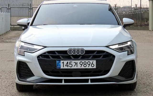 수원중고차구매 A3(8Y) 40 TFSI 프리미엄 매물 사진 14 - 2025/05 15,407km